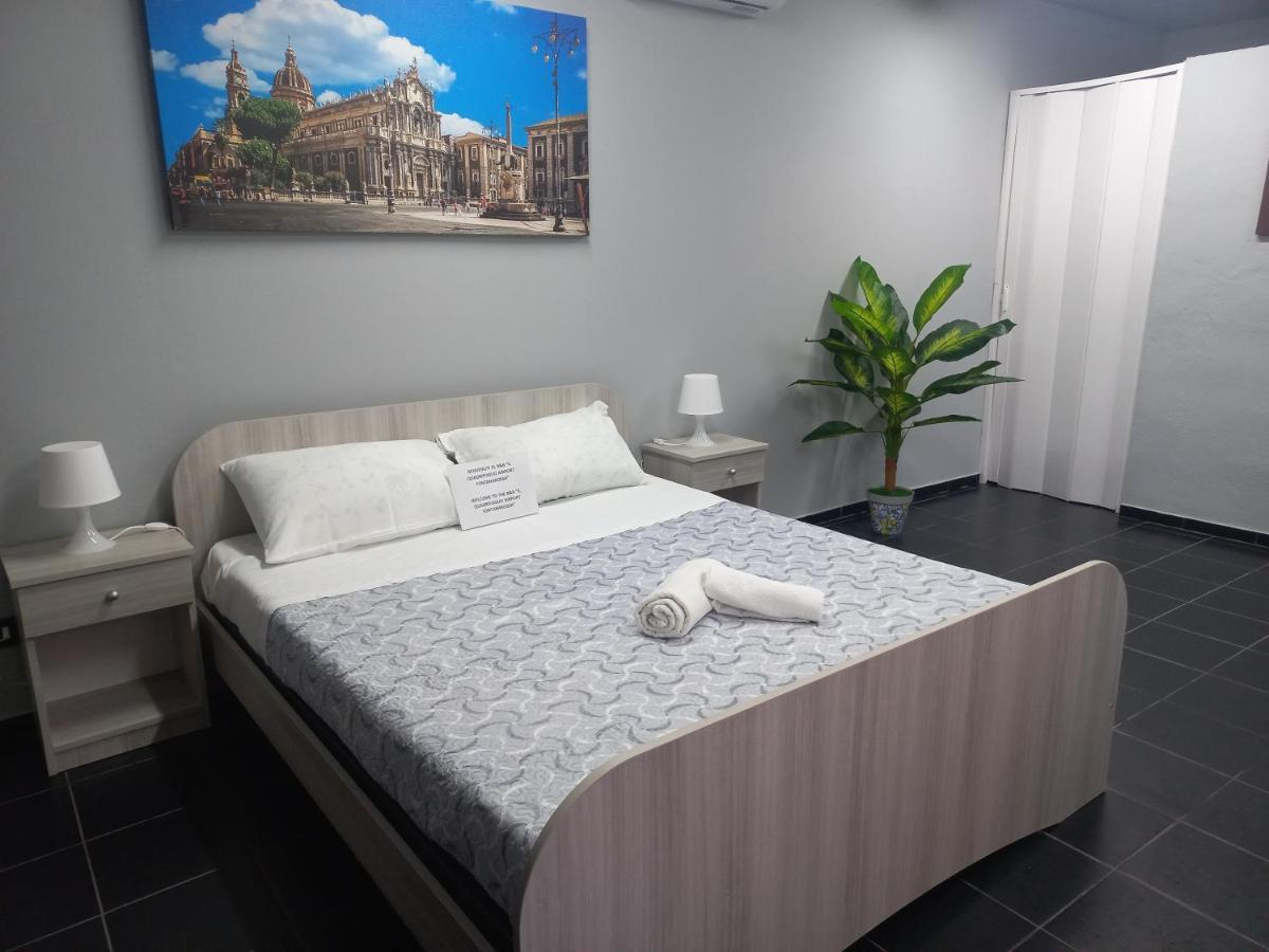 House Il Quadrifoglio Airport Fontanarossa Bed and Breakfast Catania Exteriör bild
