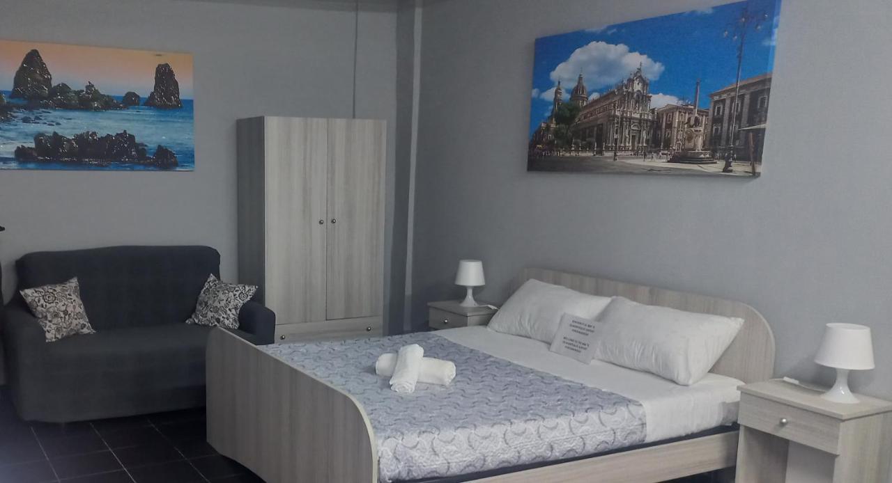 House Il Quadrifoglio Airport Fontanarossa Bed and Breakfast Catania Exteriör bild